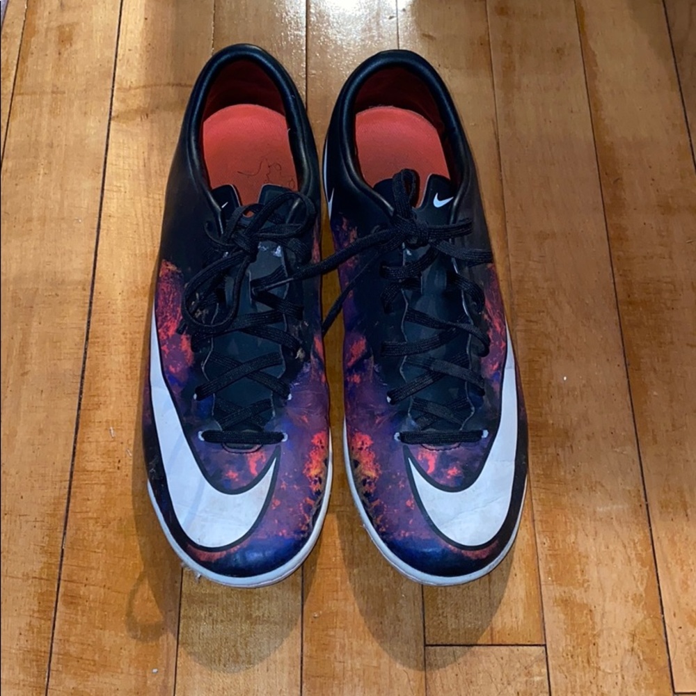 Indoor cr7 soccer shoes